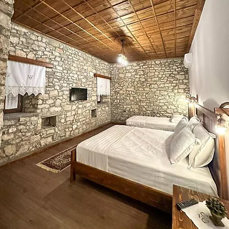 호텔 Koroni Boutique 베라트