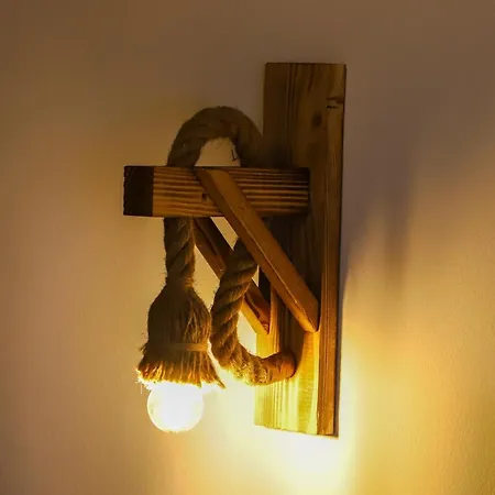 Koroni Boutique 베라트