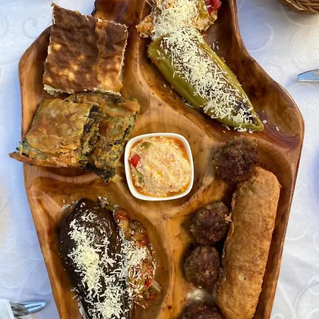 Koroni Boutique 培拉特