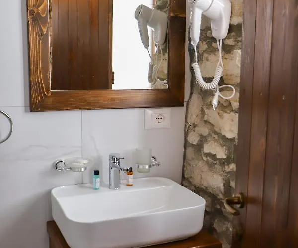 Koroni Boutique * Berat