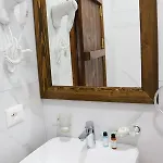 Koroni Boutique