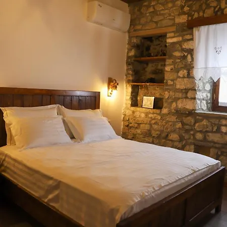 Koroni Boutique Berat